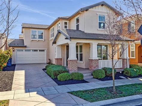 This home last sold for 650,000 in August 2023. . Zillow tracy ca